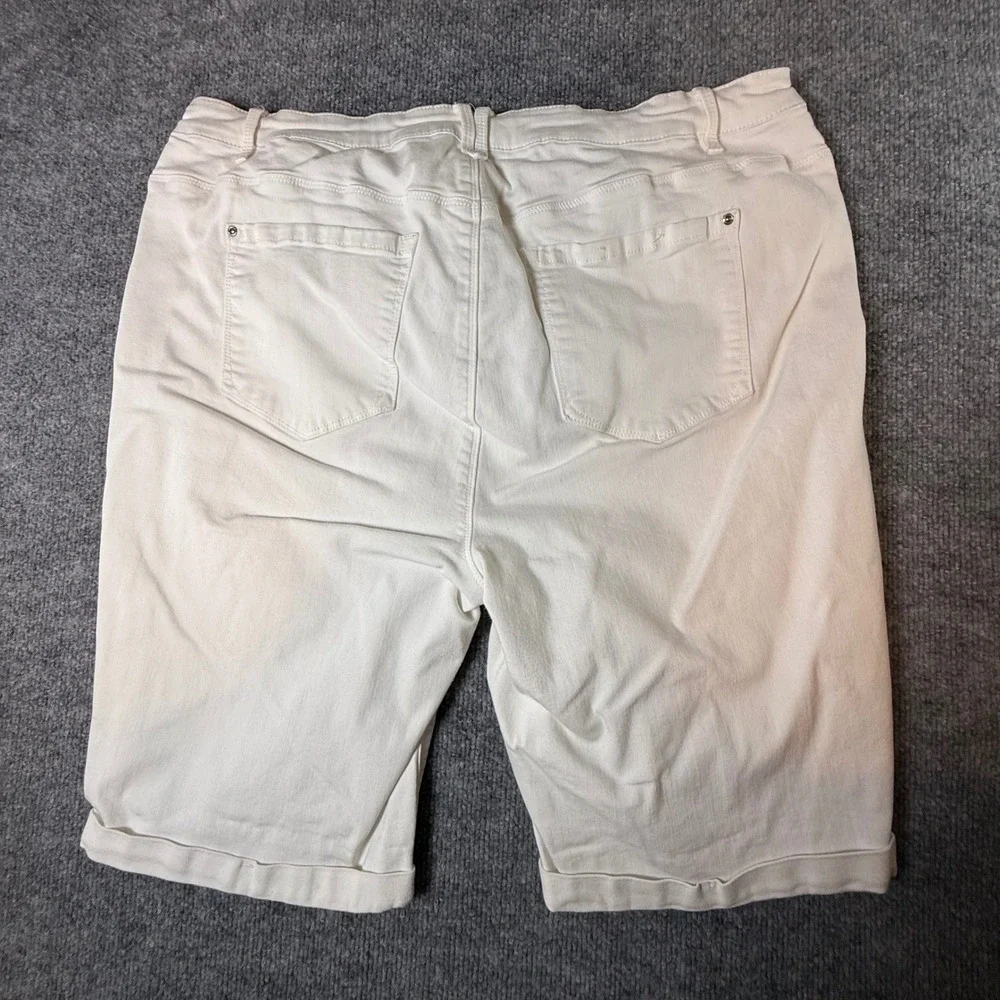 Curve Appeal Womens White Bermuda Shorts Plus Size 20W Stretch Twill Cuffed Hem